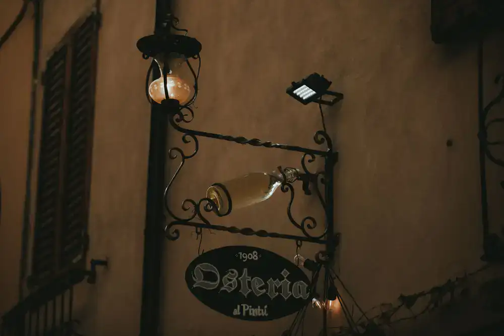 Traditional projecting hanging sign